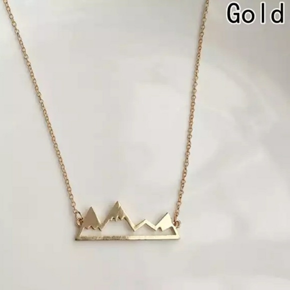 Gold tone Snowy Mountain Necklace - Picture 2 of 2
